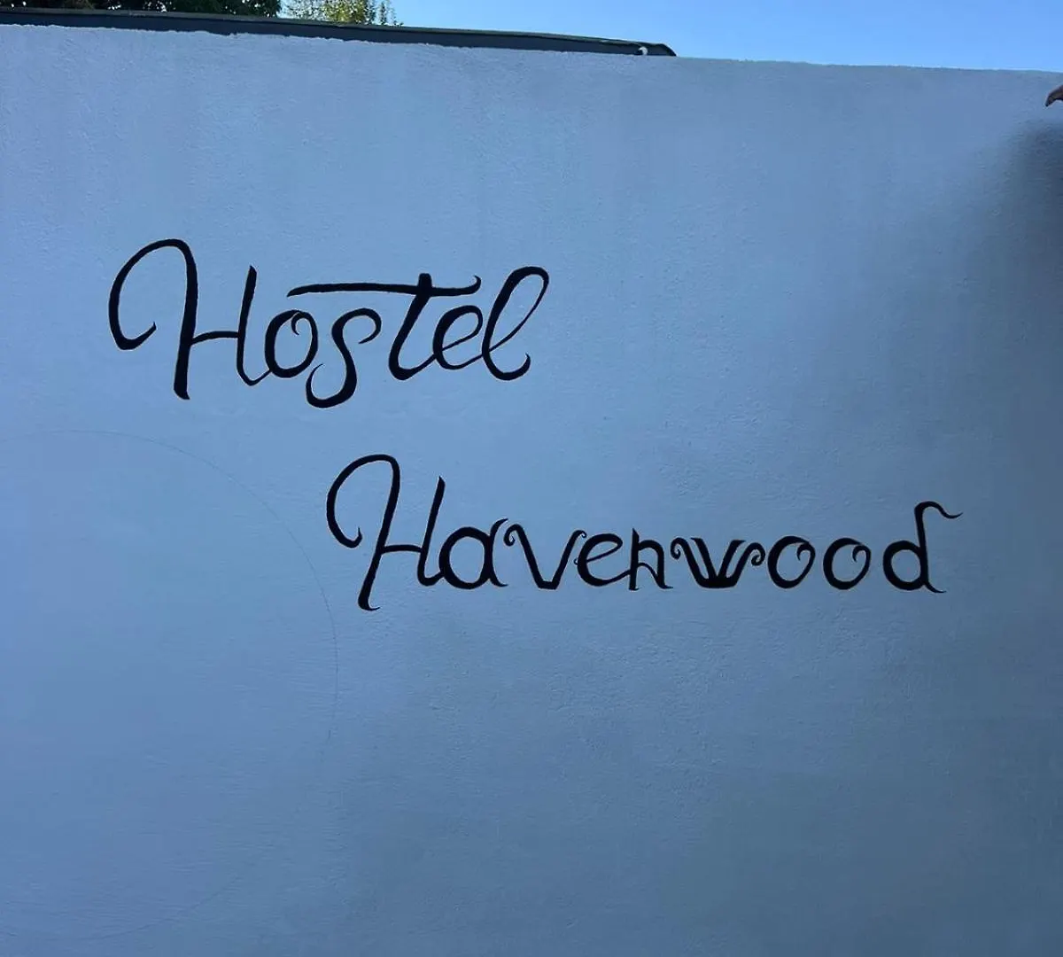 Hostel Havenwood Берат 0*,
