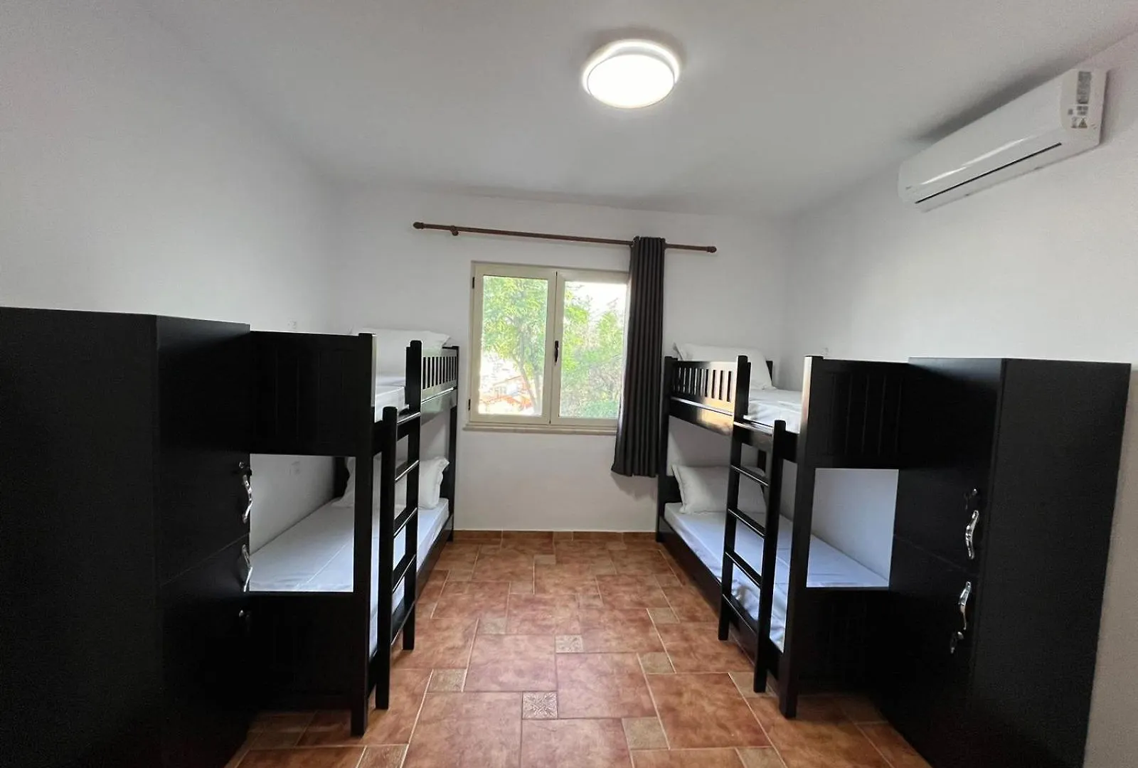 Hostel Havenwood Берат 0*,  Албания