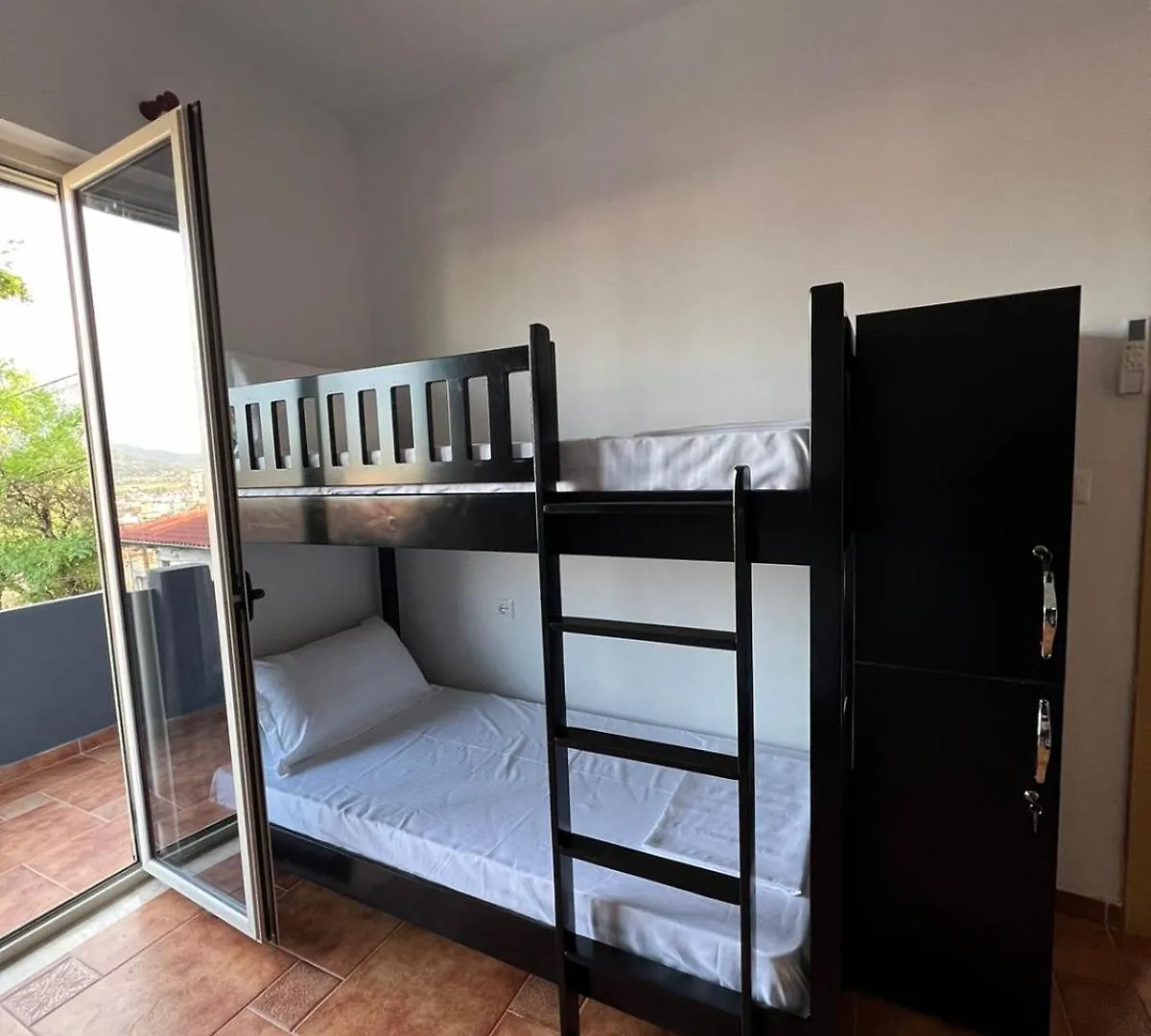 Hostel Havenwood Берат Албания